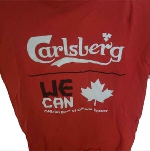 Men's Red Canada Carlsberg 2022 World Cup T-shirt Size Medium